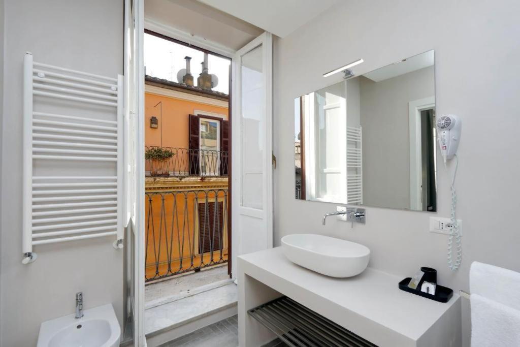 Della Croce Rooms Rome Exterior photo